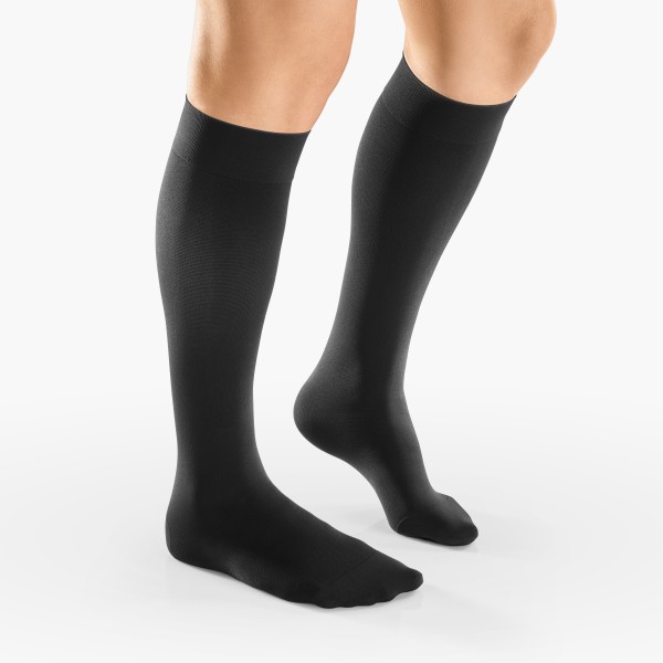 VENOSAN JET LEGS AD 18 mmHg black Shoe size 5-9.5 closed toe Moderate 15-20 mmHg | Black | 5-9.5 |  | Closed Toe | Knit Top